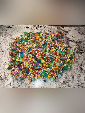 Huge Lot 1000+ Colorful Mini Erasers STEM Kids Variety